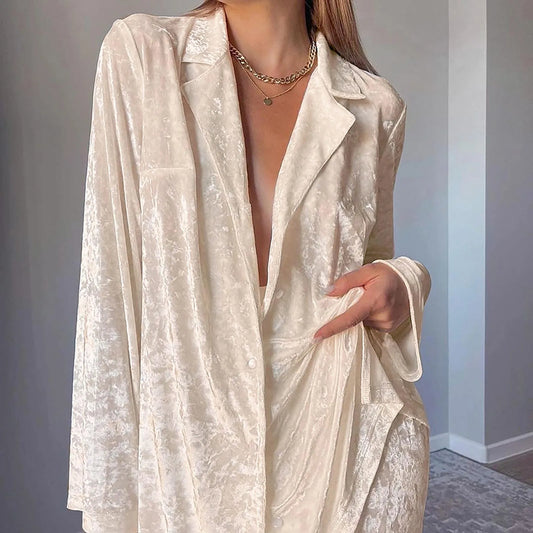 Elegant Velvet Two-Piece Pajama Set for Women with Lapel Long Sleeved Top and Pants Spring Holiday Fashion