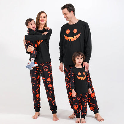 New Halloween Family Pajamas 2024 Fashion Pumpkin Print Cozy Fabric Halloween Family Matching Parent-Child Set Cute Baby Clothes